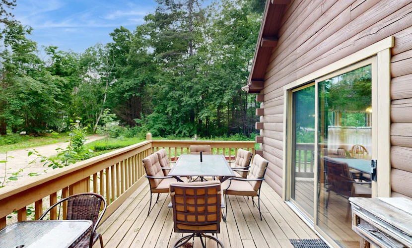 Rustic 2-story cabin near Saco River w/ views & firepit