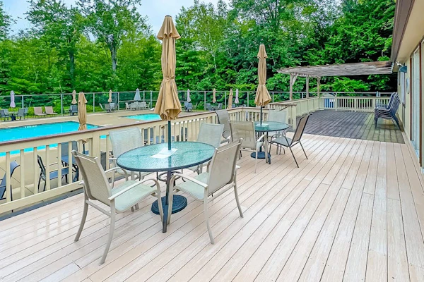 Tranquil Mountain Escape with Modern Comforts, Deck, Fire Pit, and Shared Pools