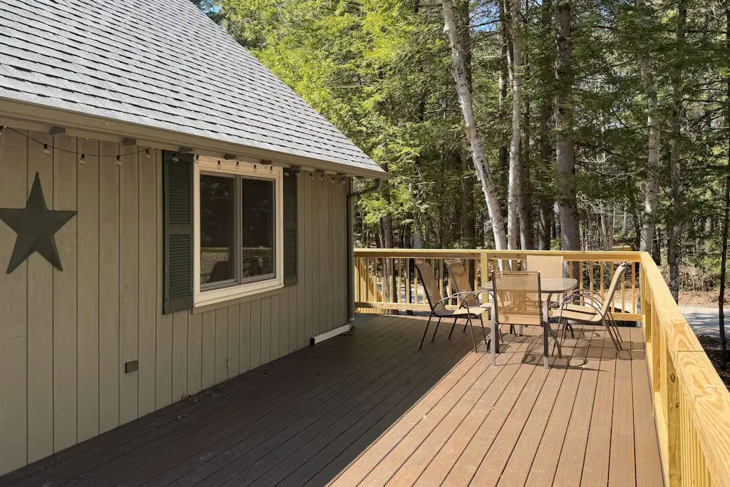 Pleasant Mountain Ski Chalet