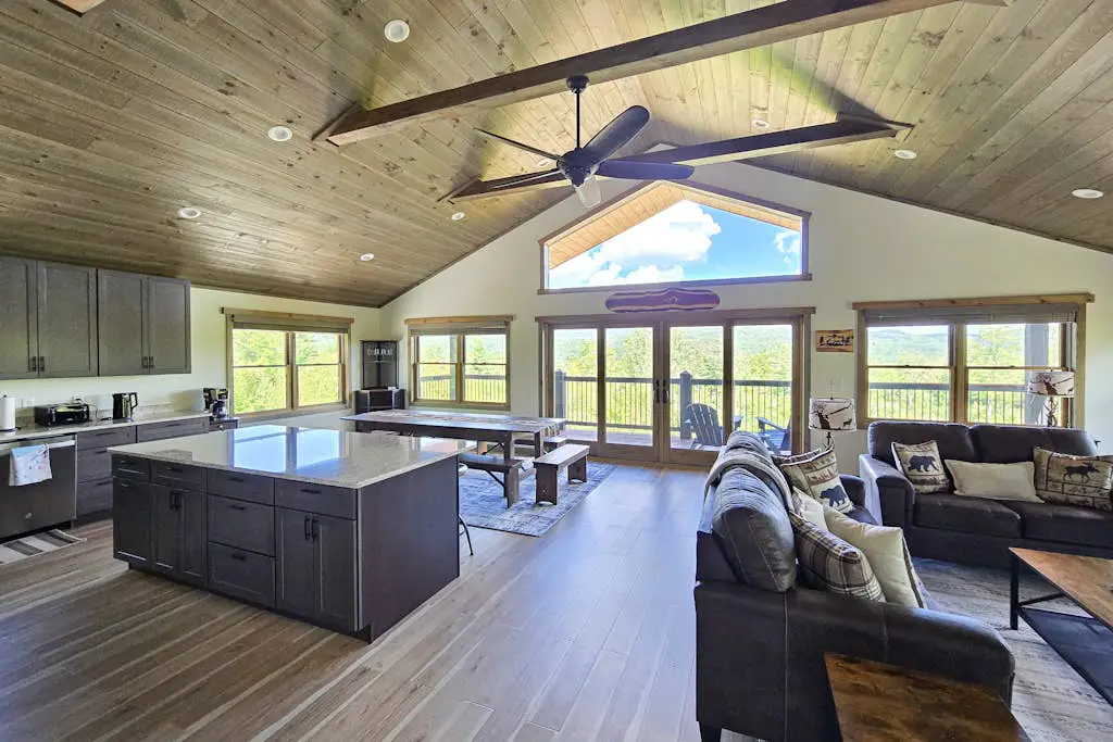 Brightwind Lodge