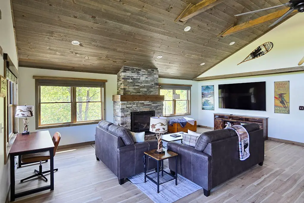 Brightwind Lodge