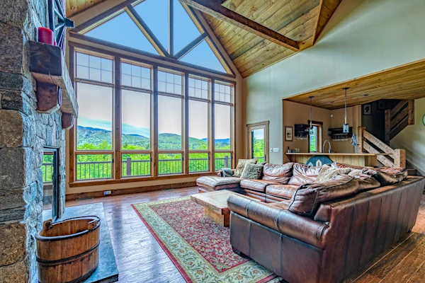 Stunning mountain-view estate with private pool & hot tub - near slopes