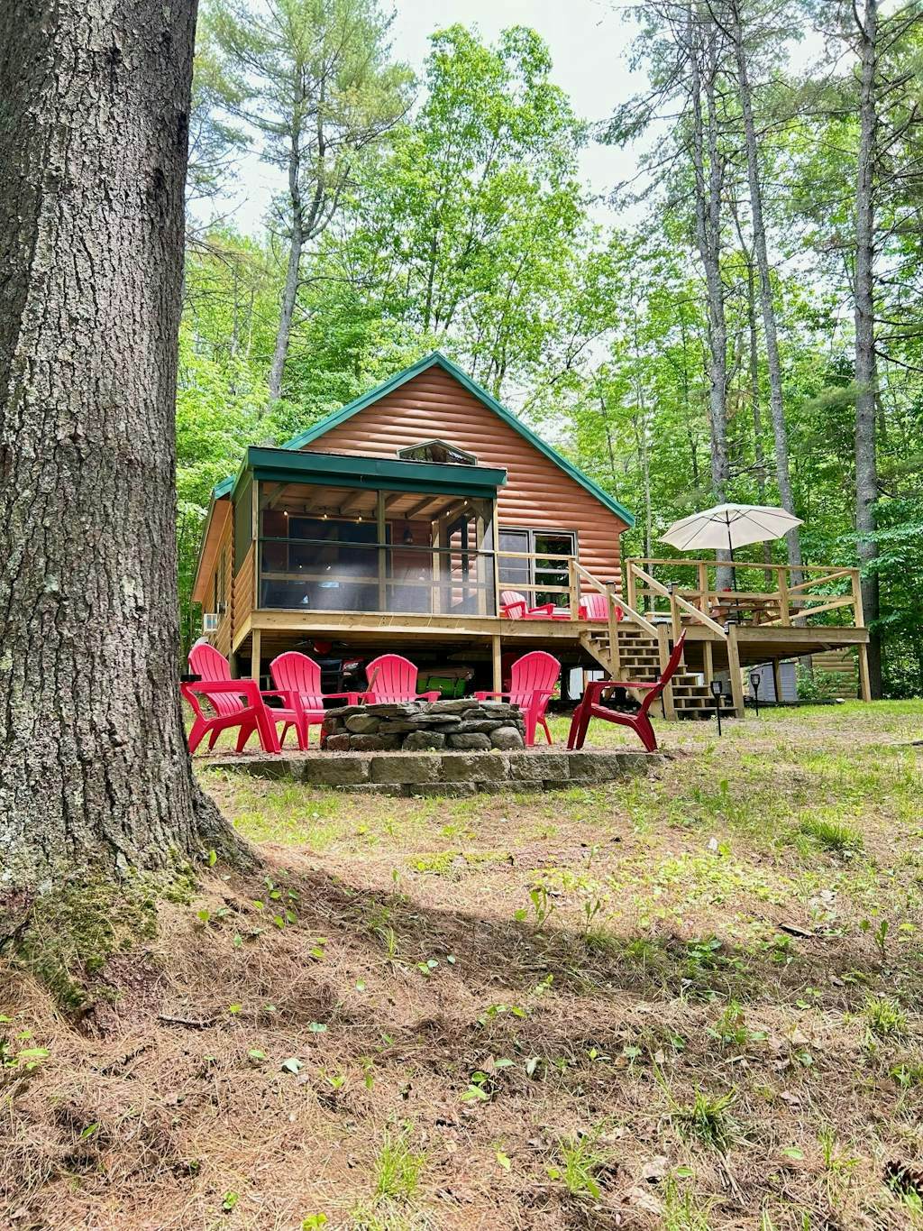 Fantastic Lakefront Cabin W/ Free WiFi, Three Kayaks, Private Dock, & Firepit