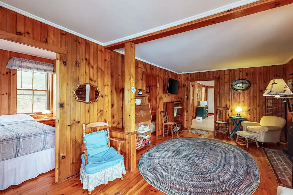 Kilted Pines