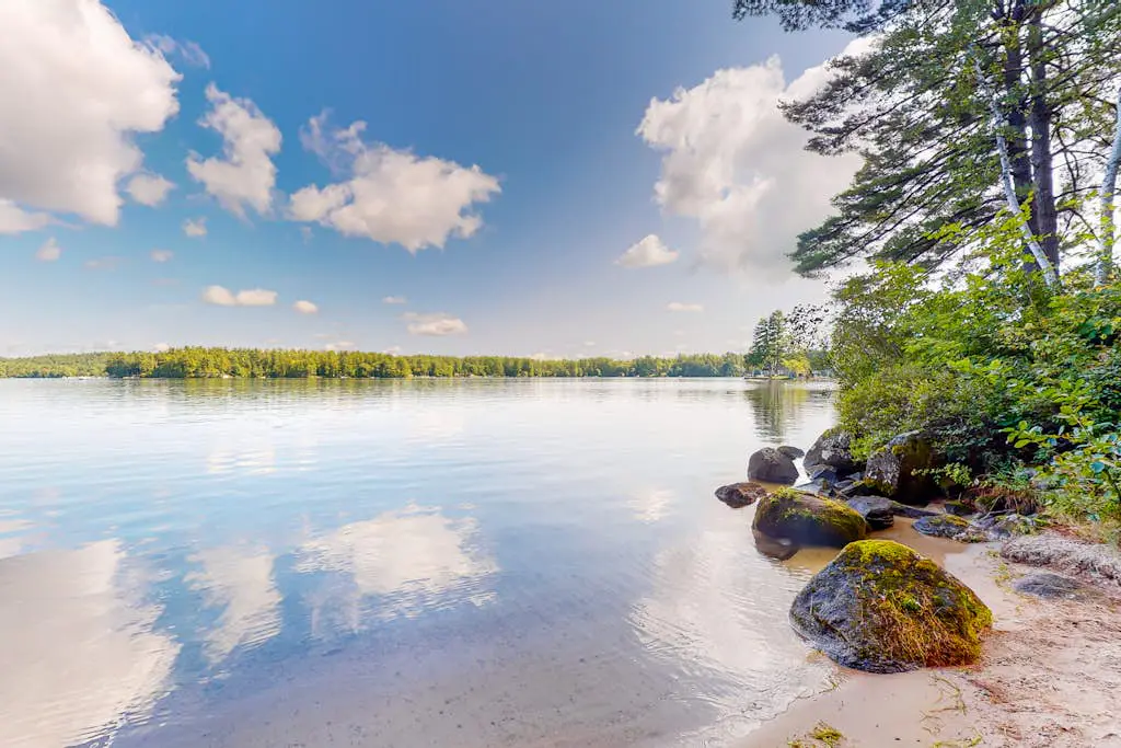 Lakefront Retreat