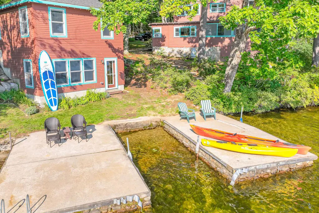 Lakefront Retreat