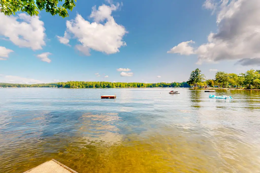 Lakefront Retreat