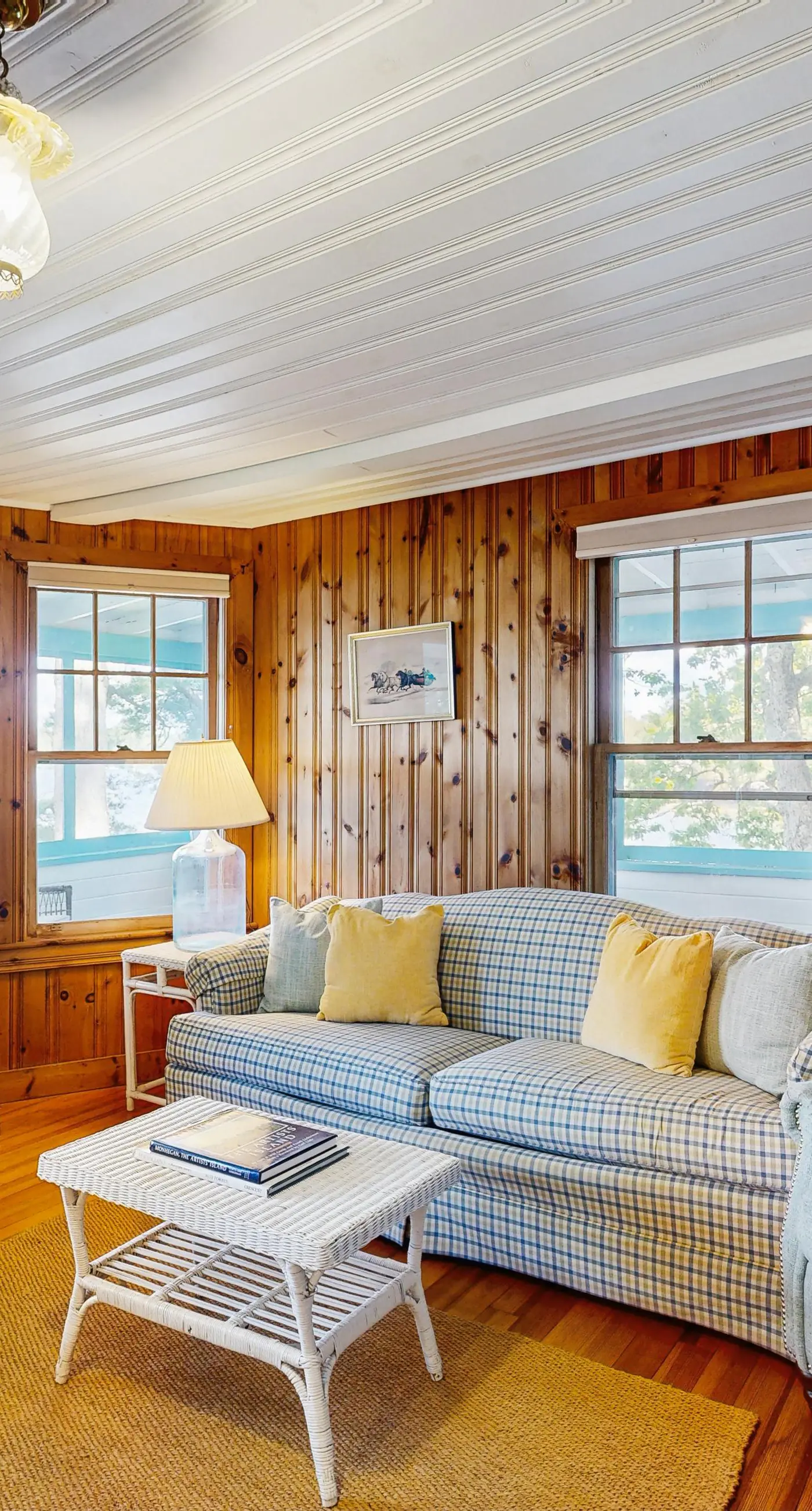 Lakefront Retreat
