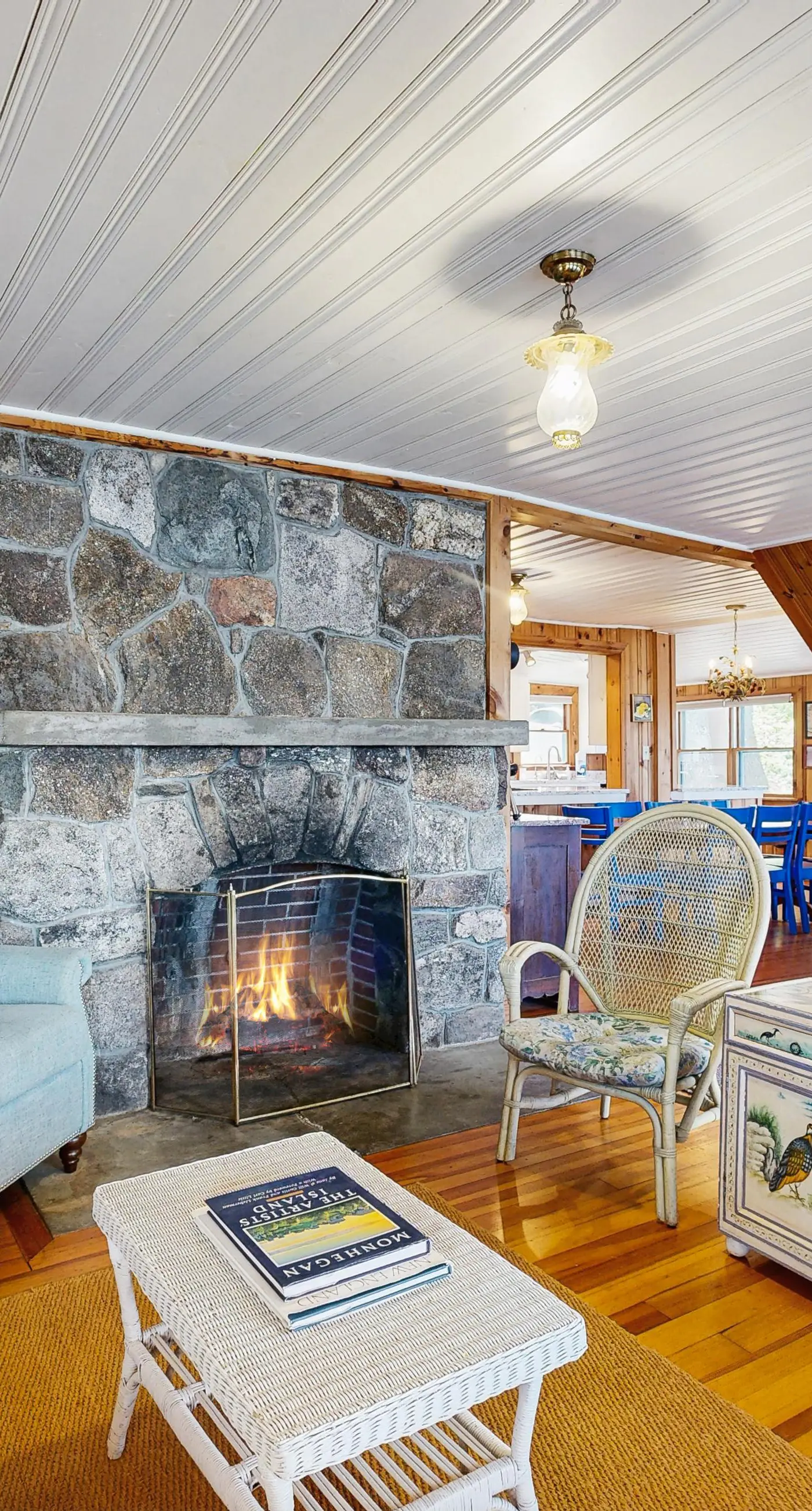 Lakefront Retreat