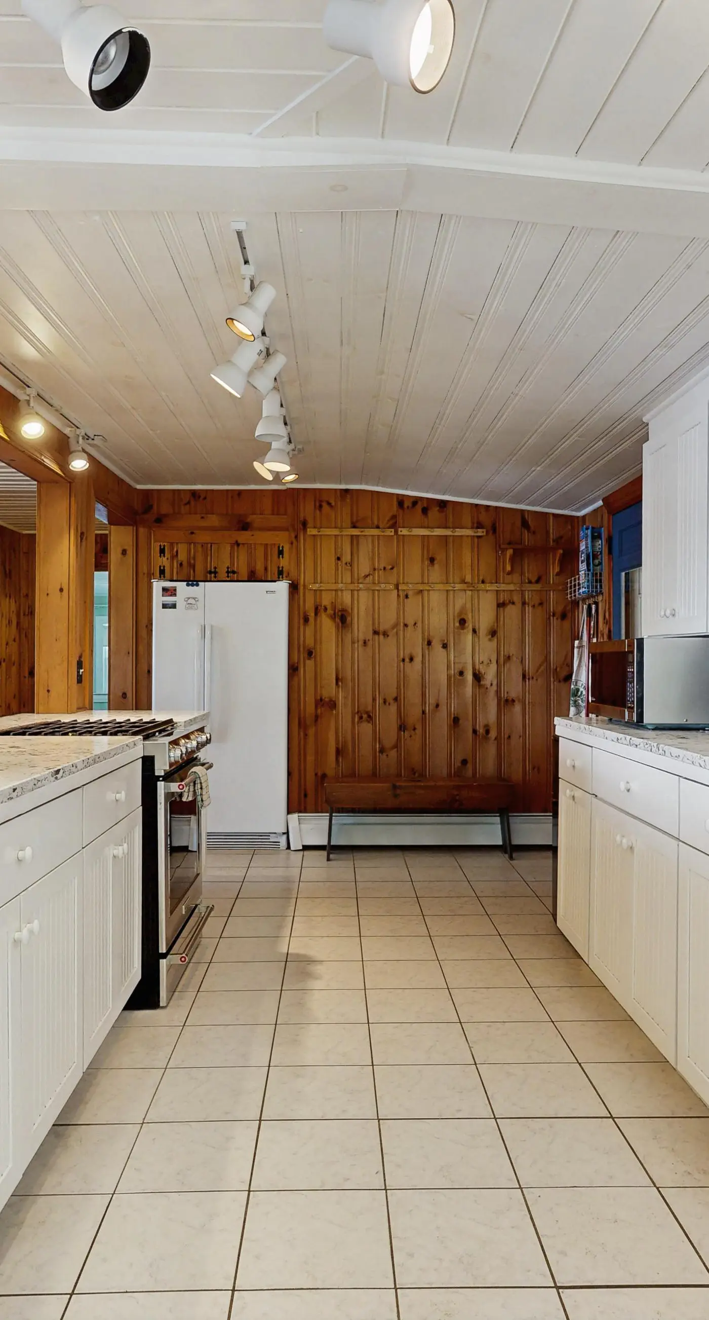 Lakefront Retreat