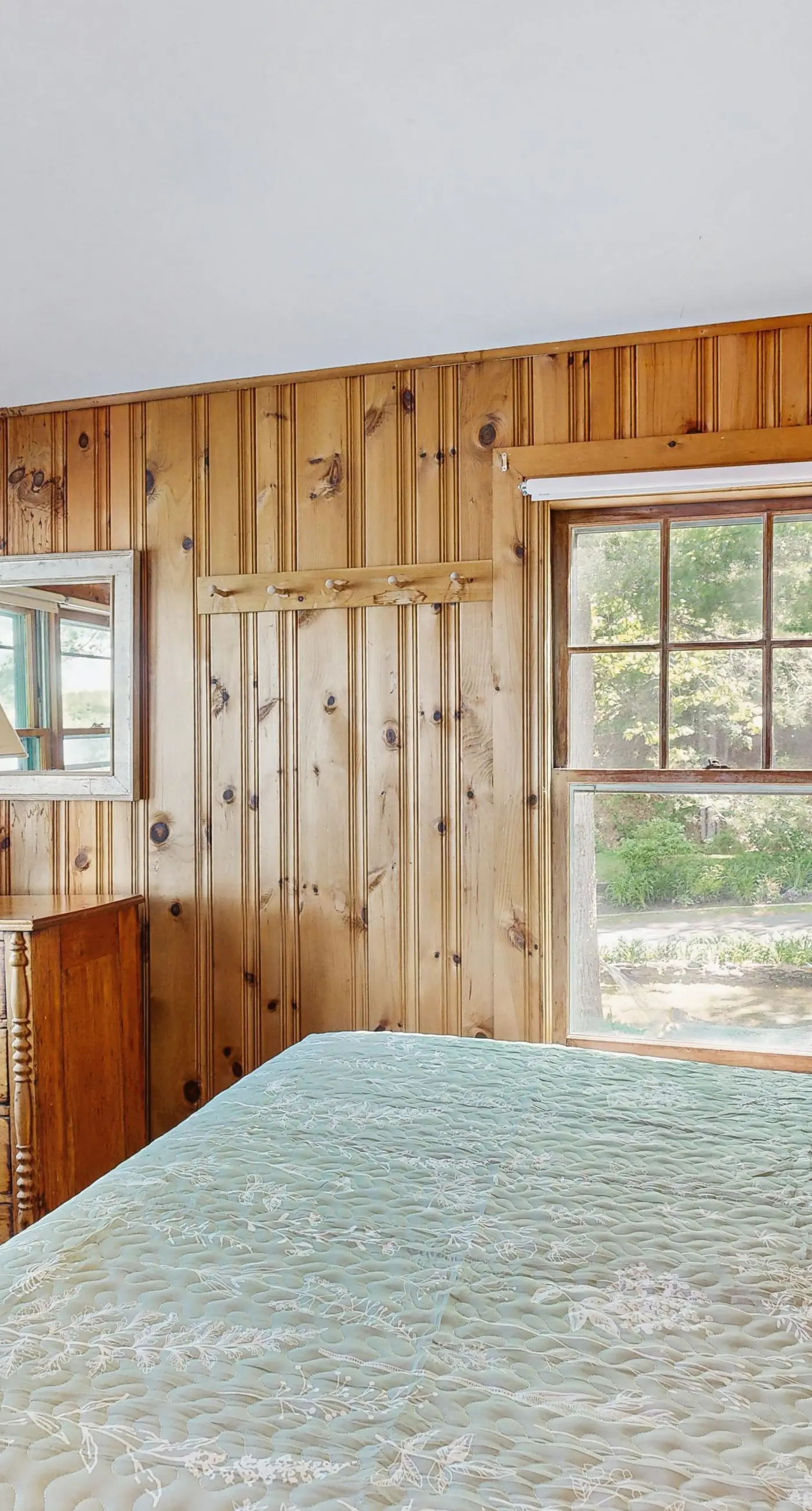 Lakefront Retreat