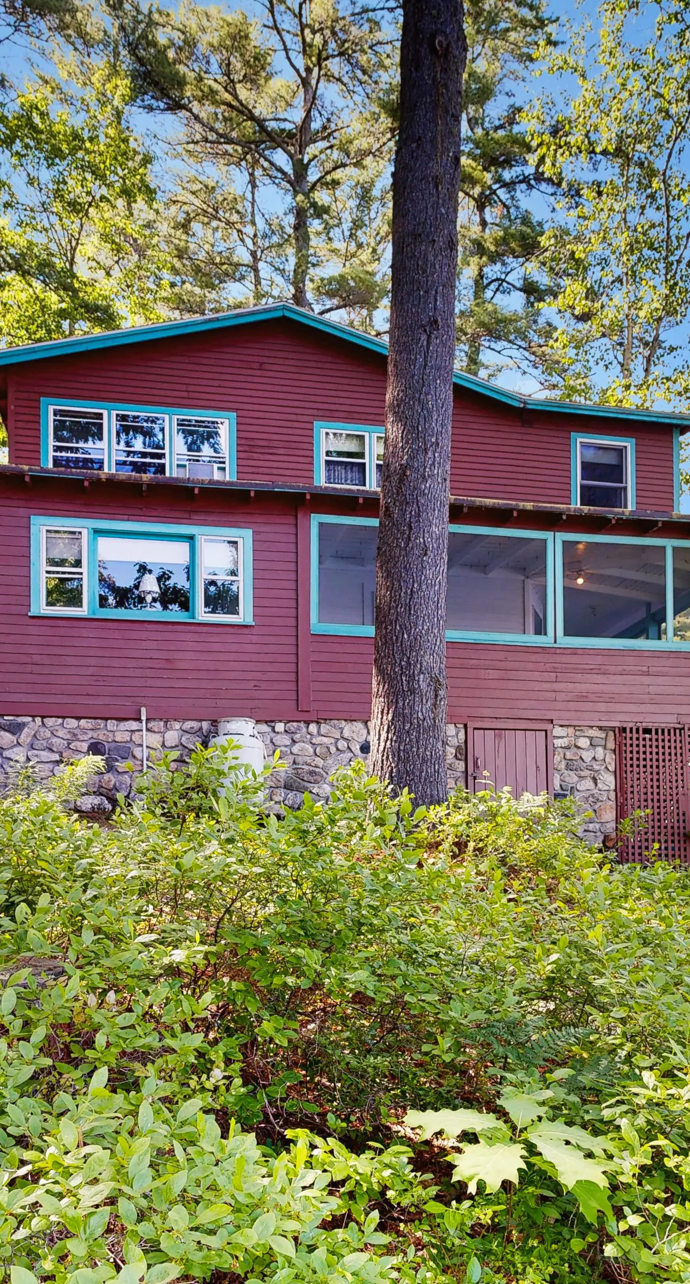 Lakefront Retreat