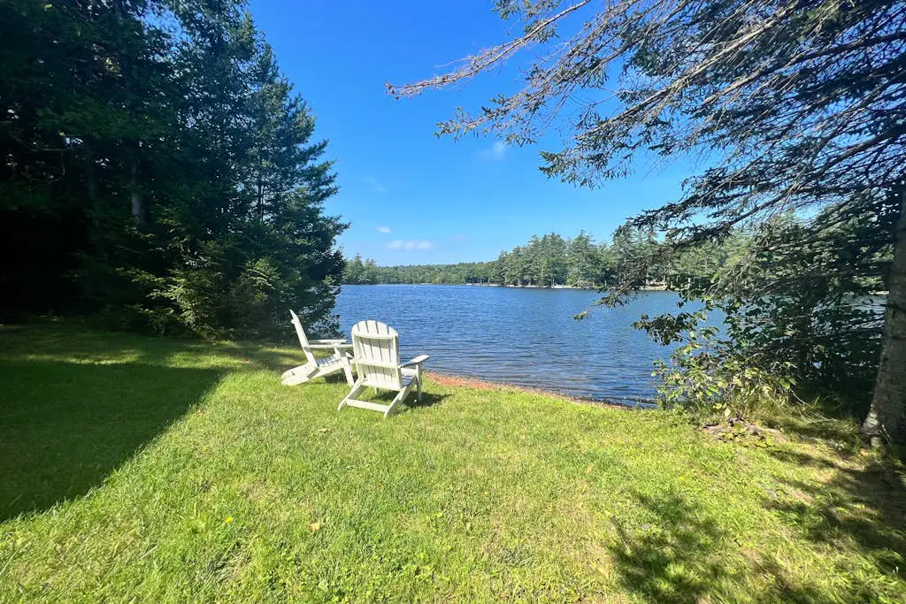 Lenas' Lakeside Cabin