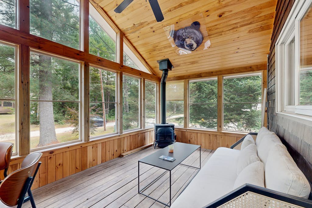 Awesome mountain chalet with a hot tub, fire pit, and room for the whole family