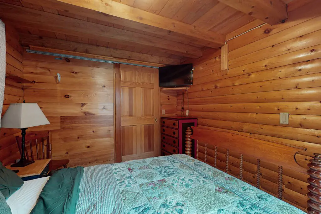 Hemlock Ridge Retreat