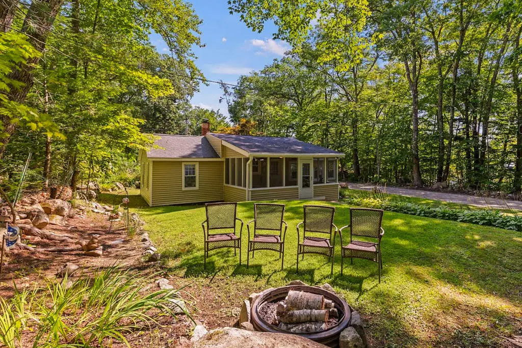 Sebago Shores Cottage
