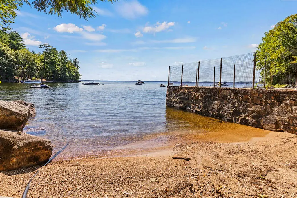 Sebago Shores Cottage
