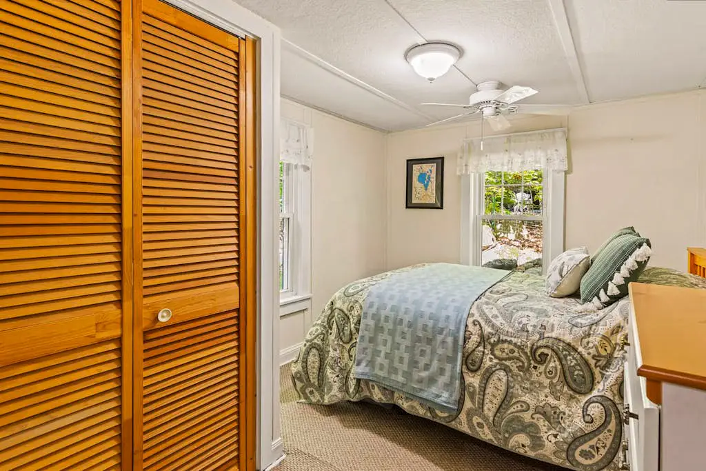 Sebago Shores Cottage