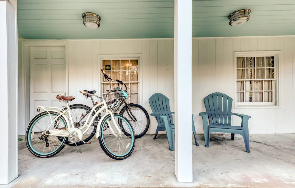 Kennebunk Family Cottage With Crib