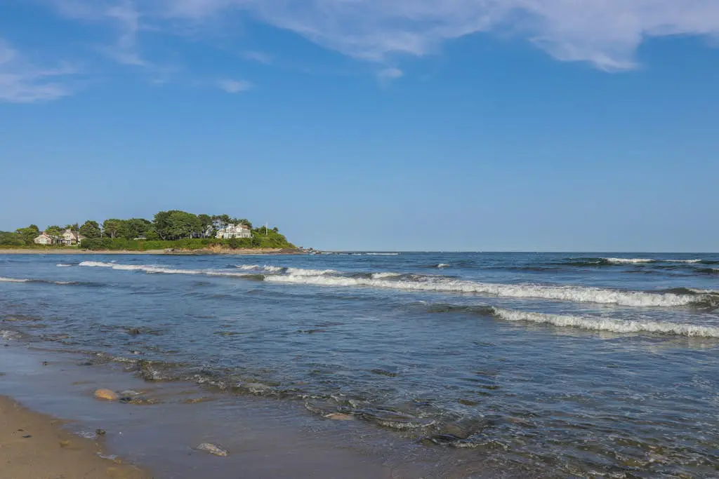 Kennebunk Family Cottage With Crib