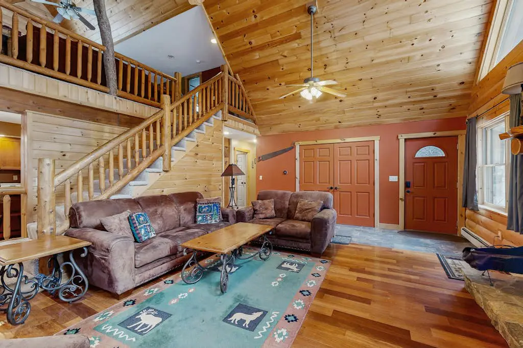 Snowy Pines Lodge
