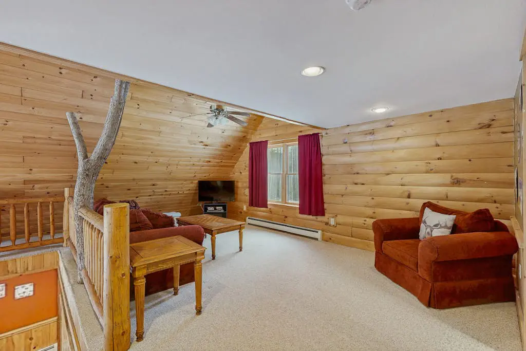 Snowy Pines Lodge