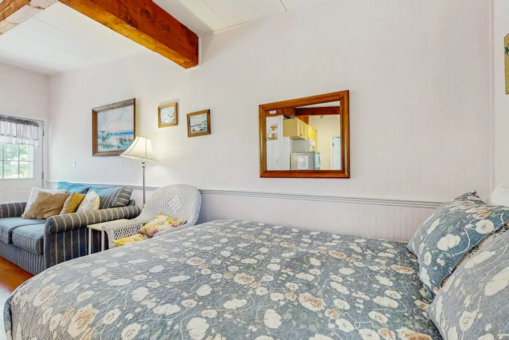 Sea Glass Escape - Holiday House M3