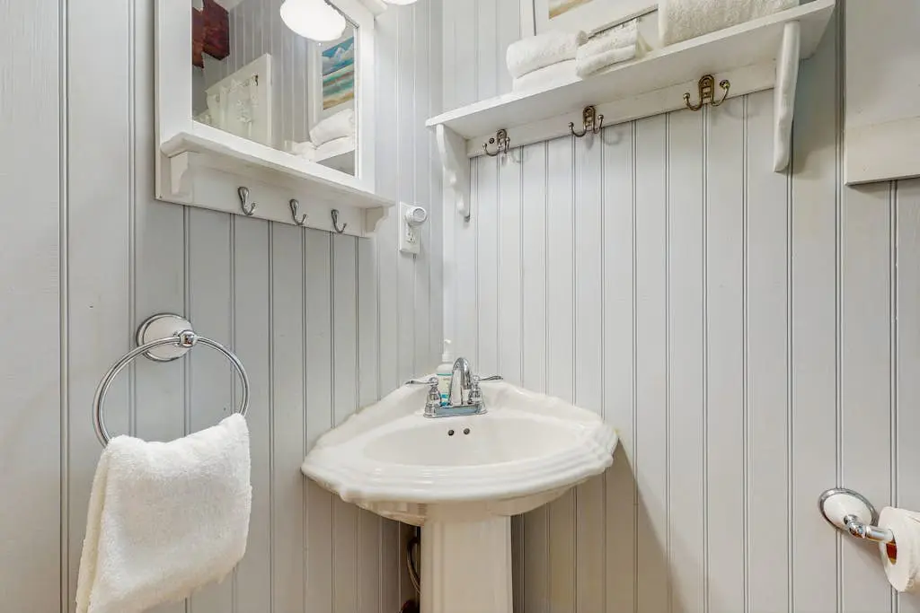 Sea Glass Escape - Holiday House M3