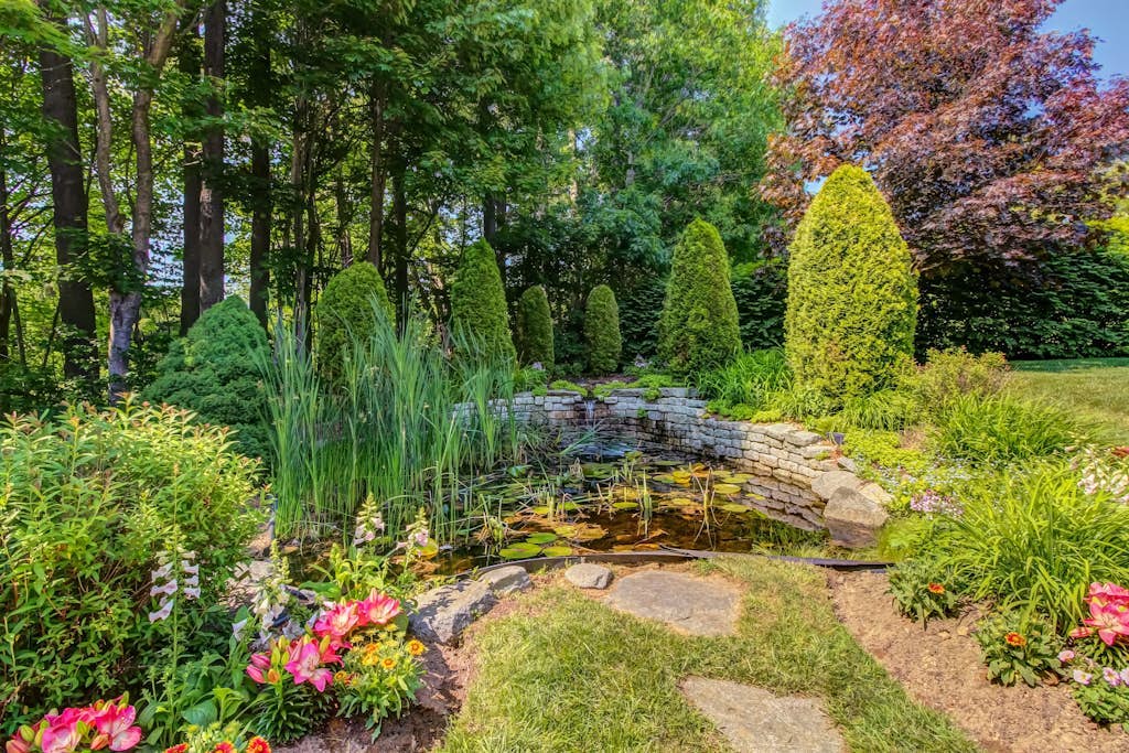 Luxury Kennebunkport Estate | Walk to Dock Square | Golf Course Views | Private Pond