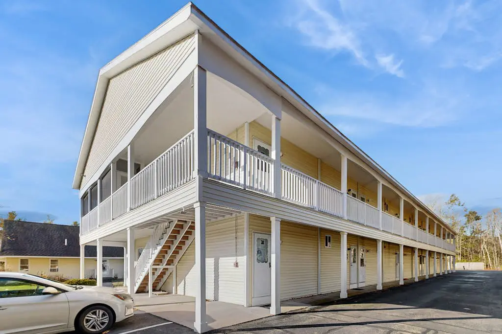 Wellington Manor 140