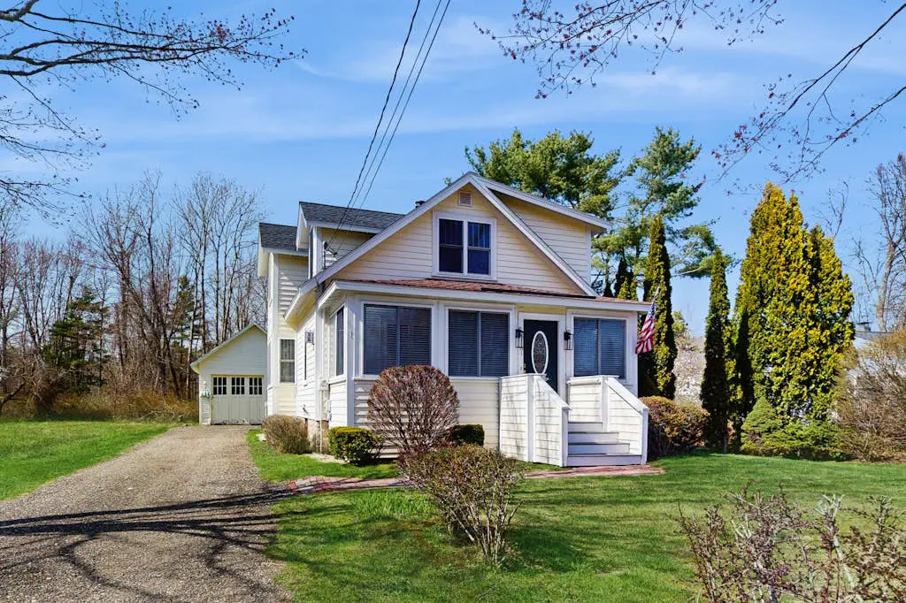 Quaint Bungalow