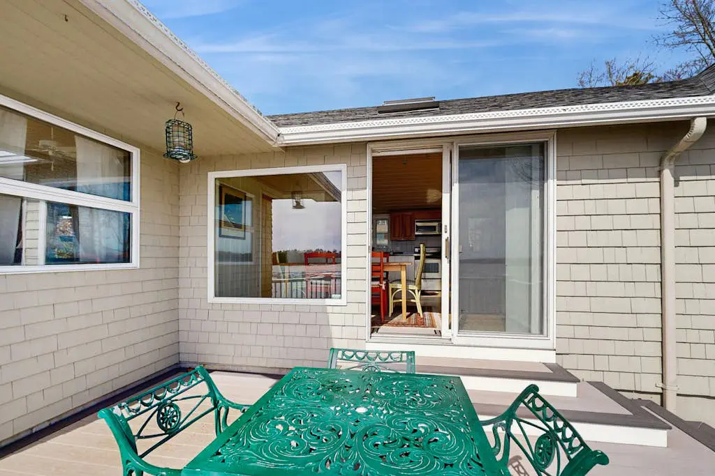 Retreat By the Sea