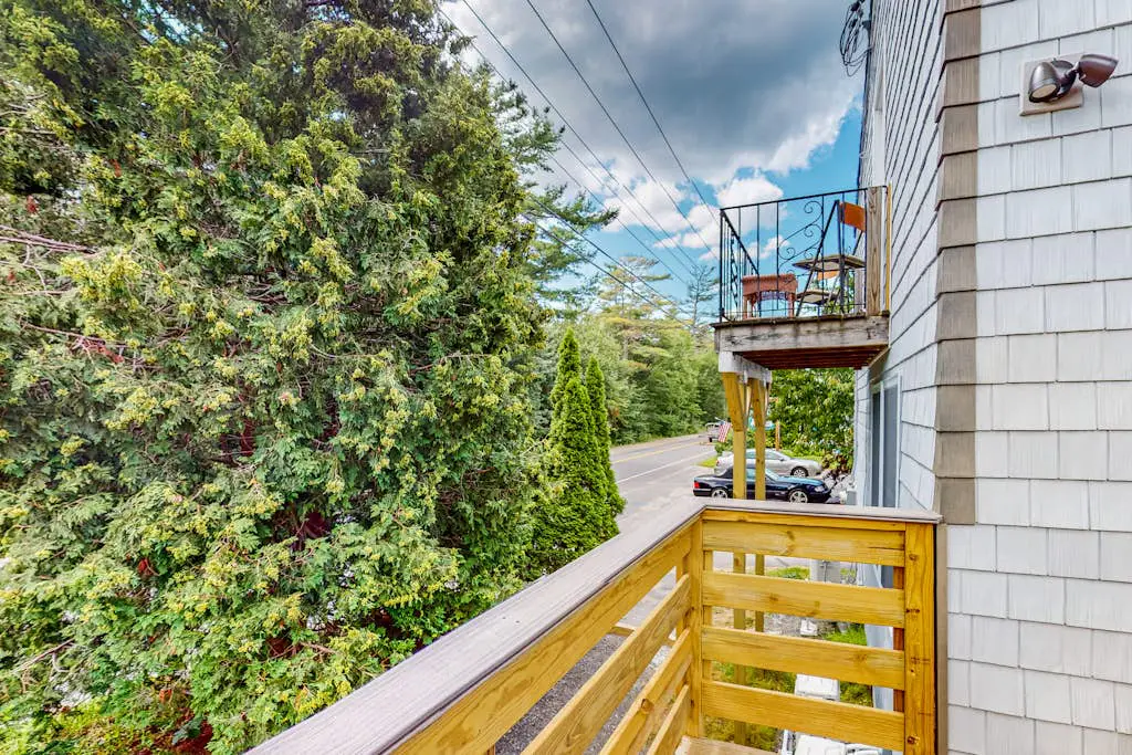 Shore breeze Inn - Tri-Plex