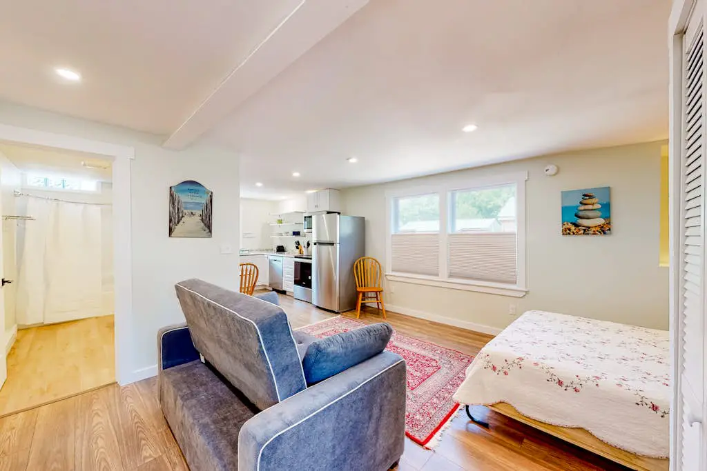 Shore breeze Inn - Tri-Plex