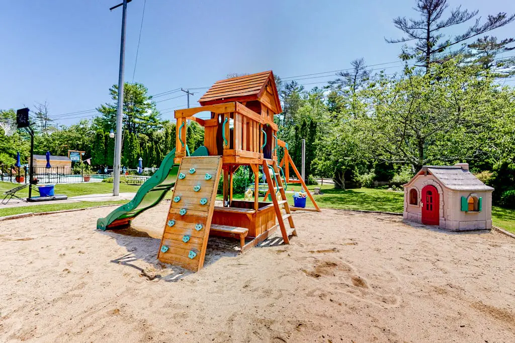 Shore breeze Inn - Tri-Plex