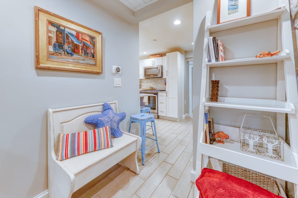 Spacious and Contemporary Condo in the Heart of Portland - Close to Beach