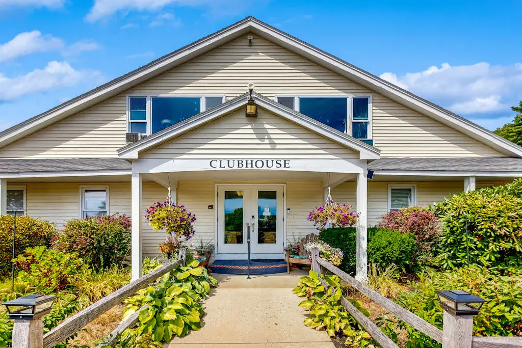 Wellington Manor 129