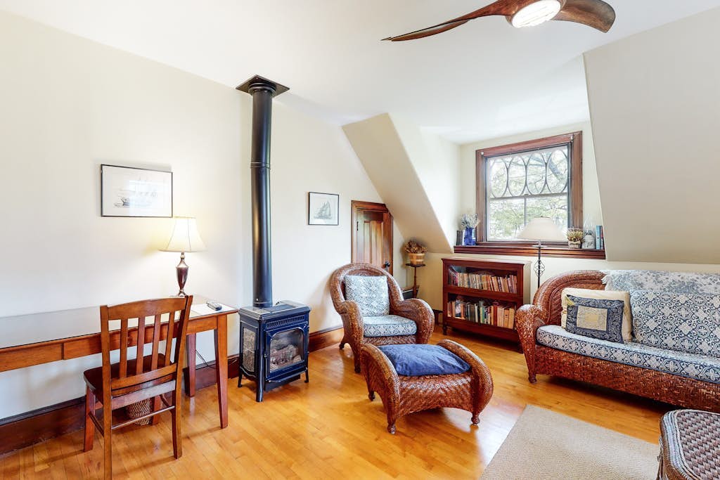 Historic Condo w/ Casco Bay Views, WiFi & 2 Bikes - Walk Everywhere