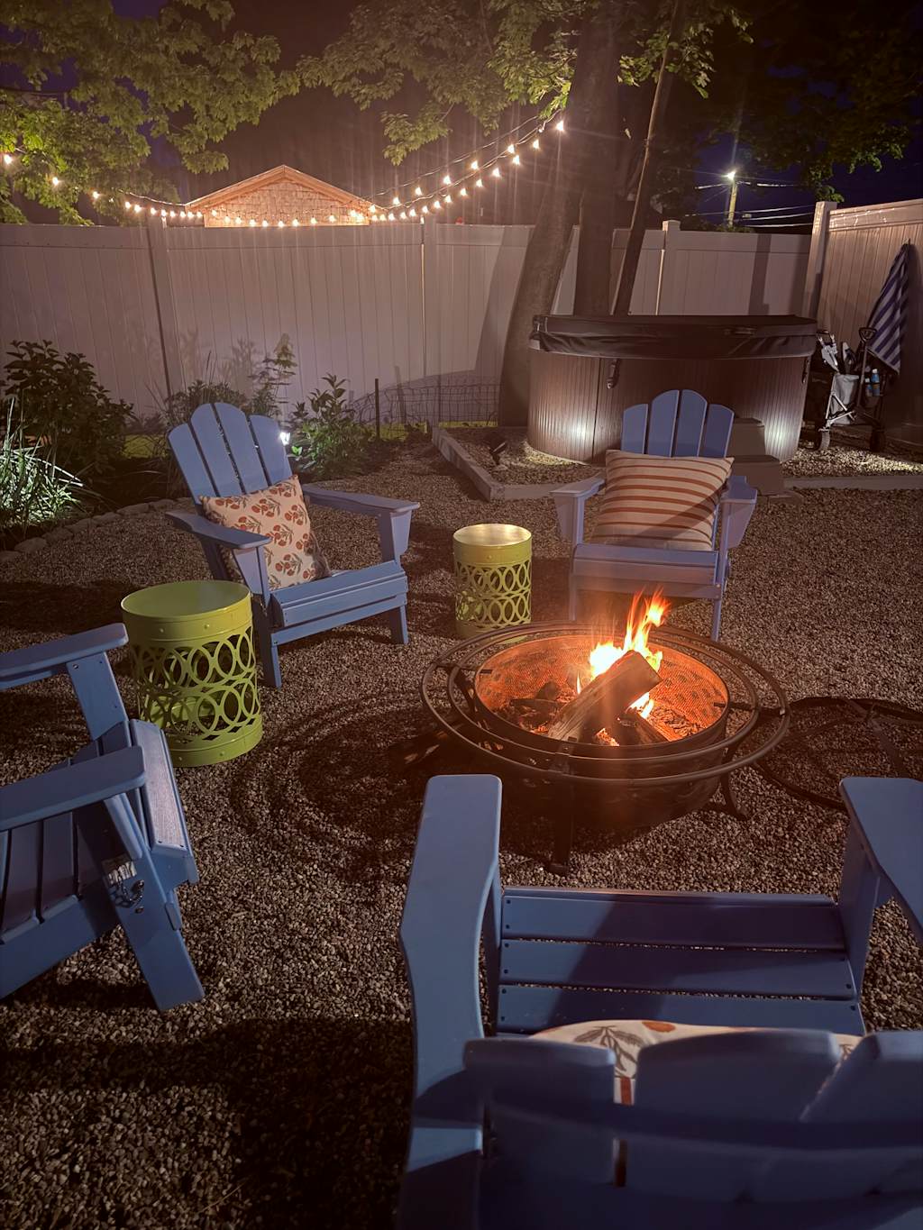 Updated Cozy Beach Cottage w/ Hot Tub:  4 min walk to the Beach