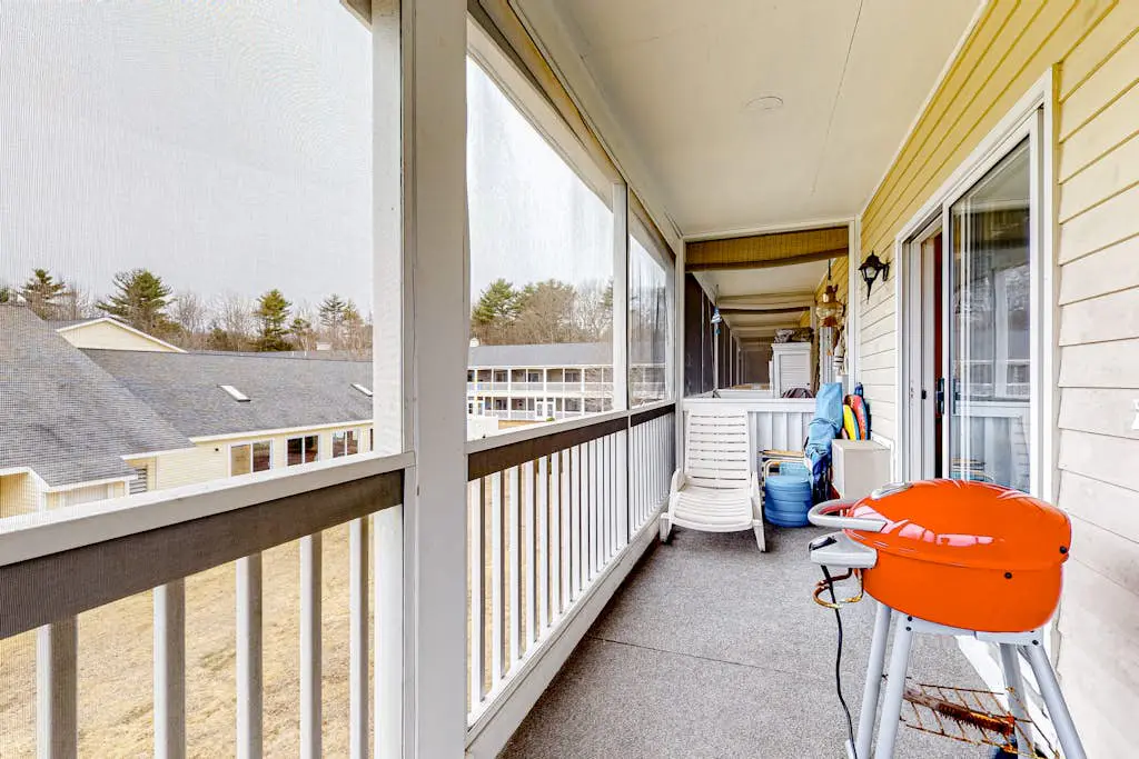 Wellington Manor 240