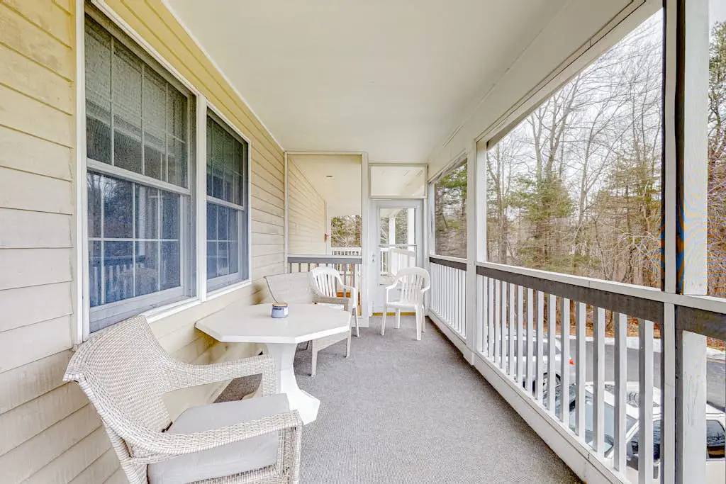 Wellington Manor 240