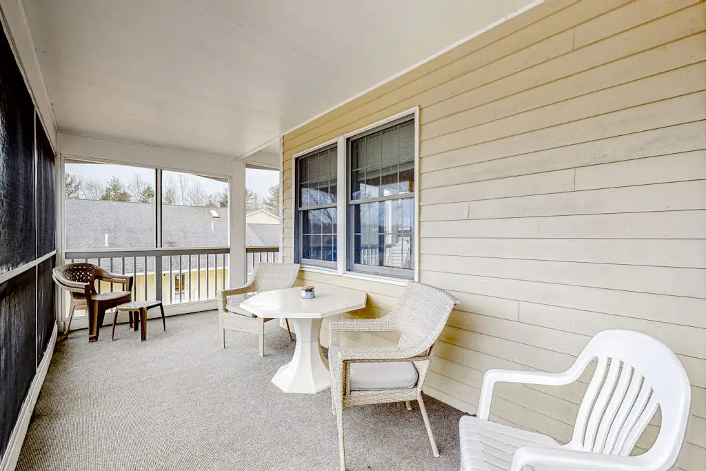 Wellington Manor 240