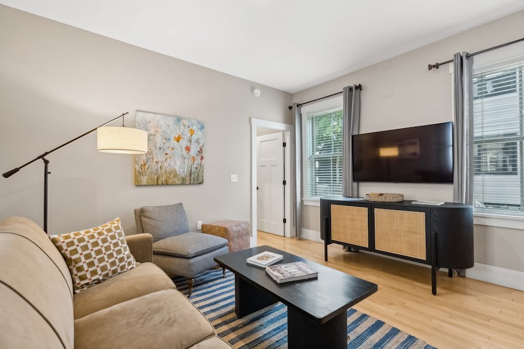 Historical & dog-friendly West End condo with parking - walk to all of Portland