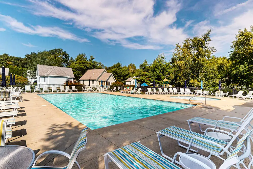 Cottages at Summer Village Beach Get-A-Way