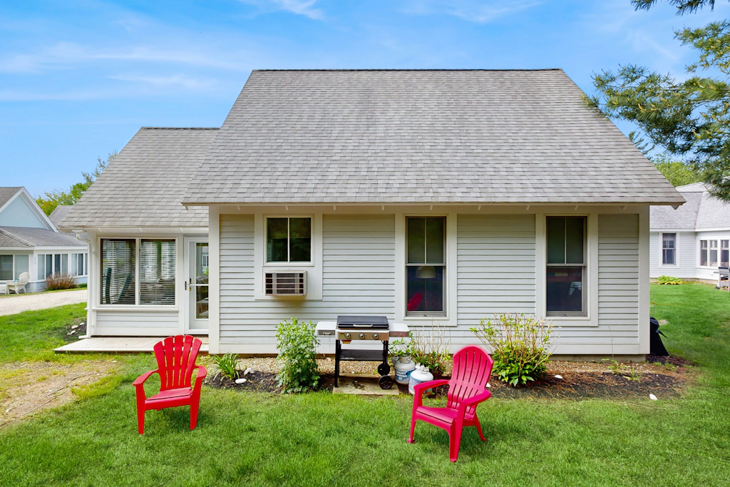 Cottages at Summer Village Beach Get-A-Way