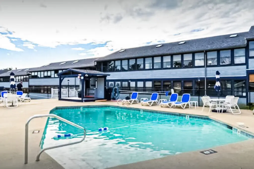 Splash & Relax at Nautical Mile