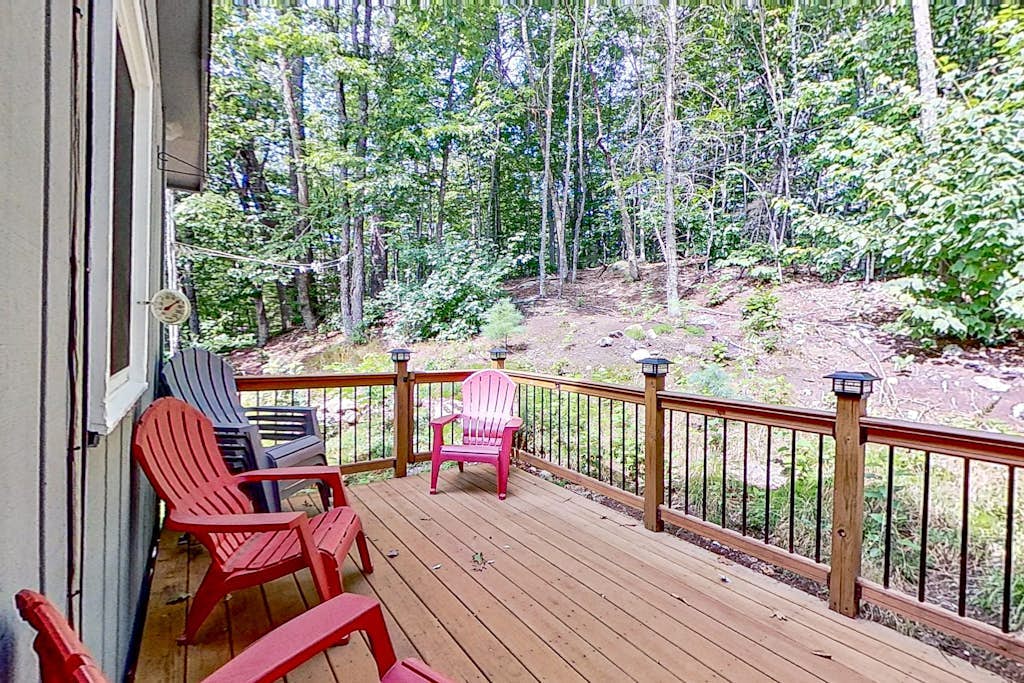 Moat Mountain Magic | House in Bartlett