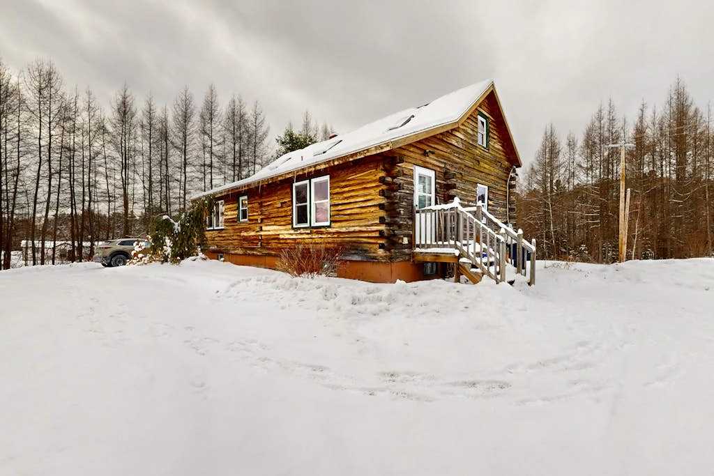 Twin View Log Home