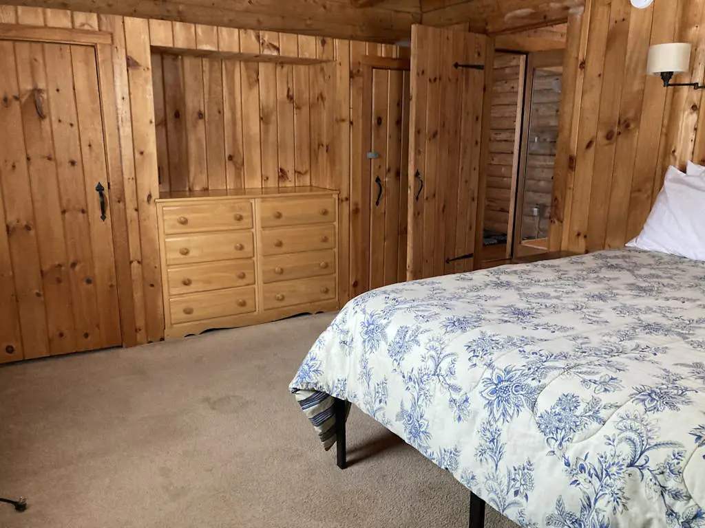 Twin View Log Home