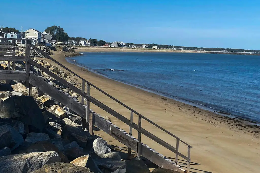 Hills Beach Escape